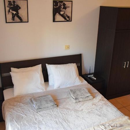 Raise Cosy Studio With Pool In Limisso Esterno foto
