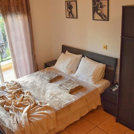 Raise Cosy Studio With Pool In Limisso Esterno foto