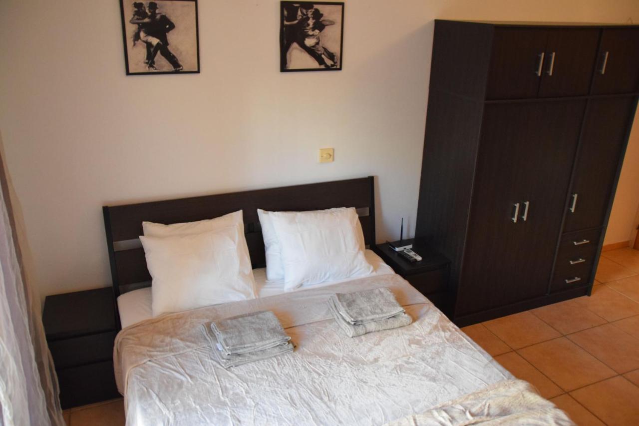 Raise Cosy Studio With Pool In Limisso Esterno foto